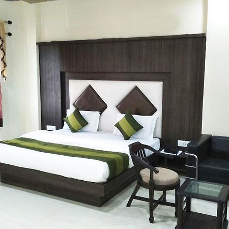 R.S Hotel & Restaurant Amritsar Eksteriør billede